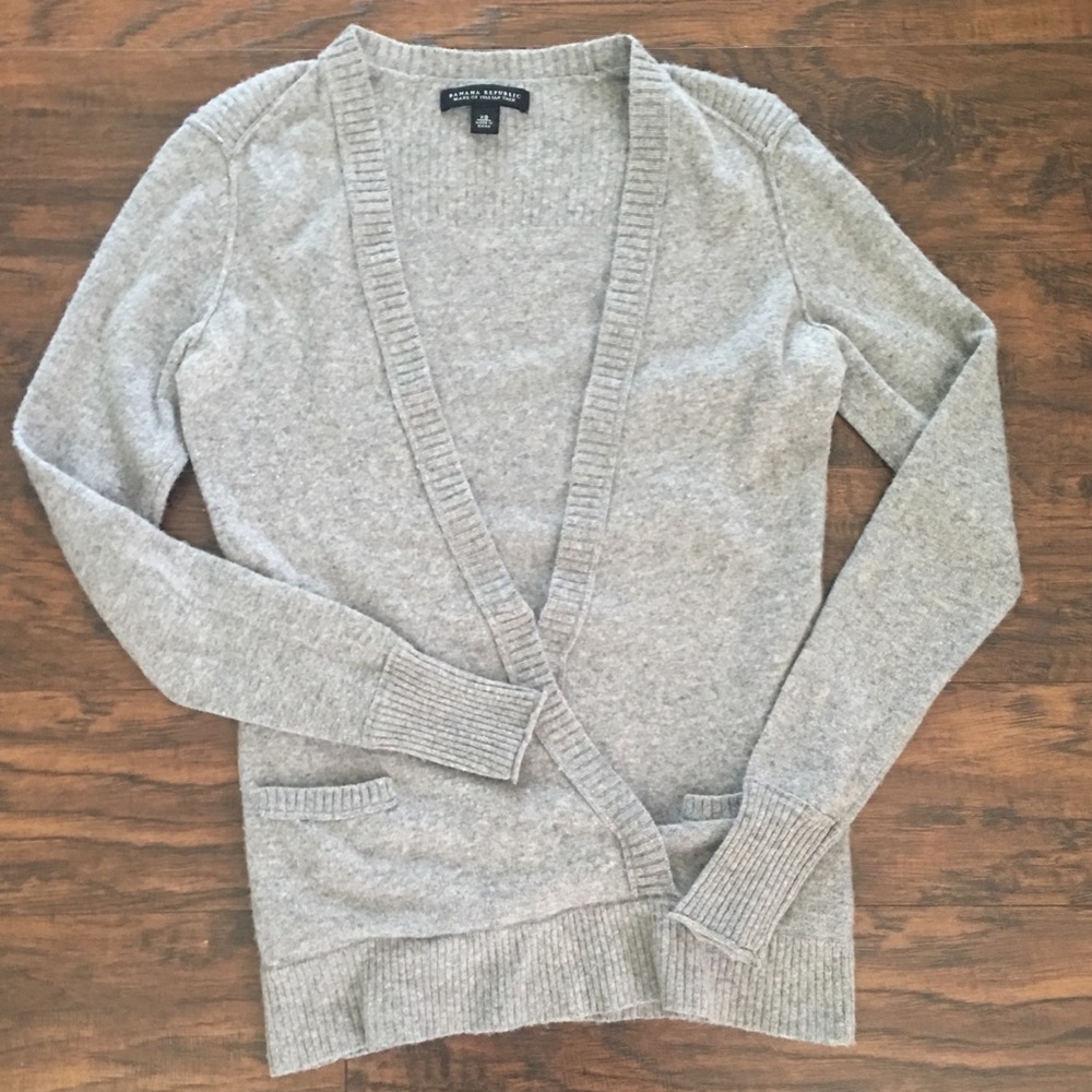 Banana Republic open front sweater, gray size XS.